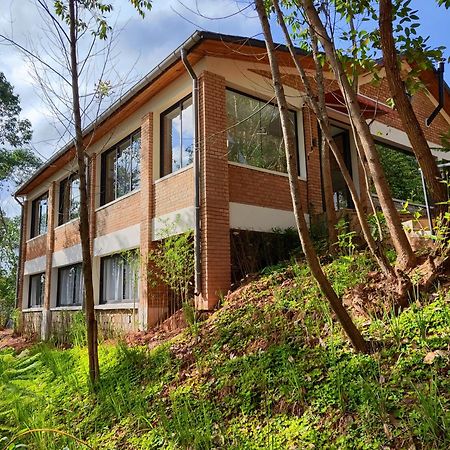 Отель Relais De Mantadia Andasibe Экстерьер фото